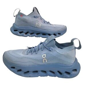 LOEWE On Cloudtilt Stretch Women's LIMITED EDITION Color: light Blue Size: 6